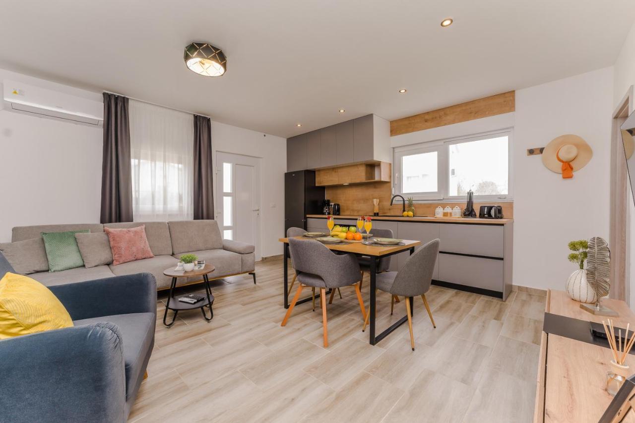 Apartmani Dmarie Привлака Экстерьер фото